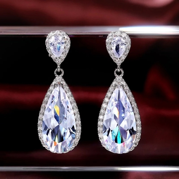 Jewelry - New Luxury Tear Drop White Diamond Earrings